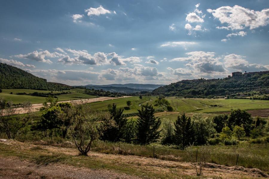 Il Colombaio Agriturismo 몬테가비오네 외부 사진