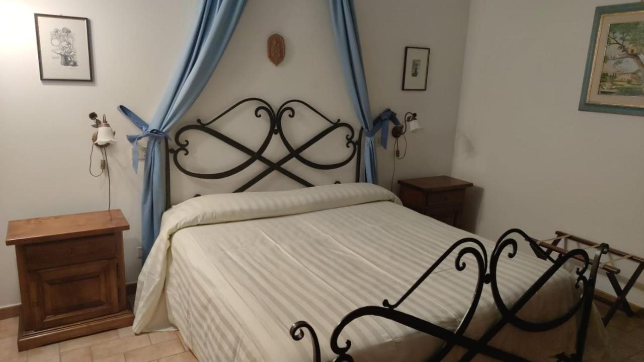 Il Colombaio Agriturismo 몬테가비오네 외부 사진