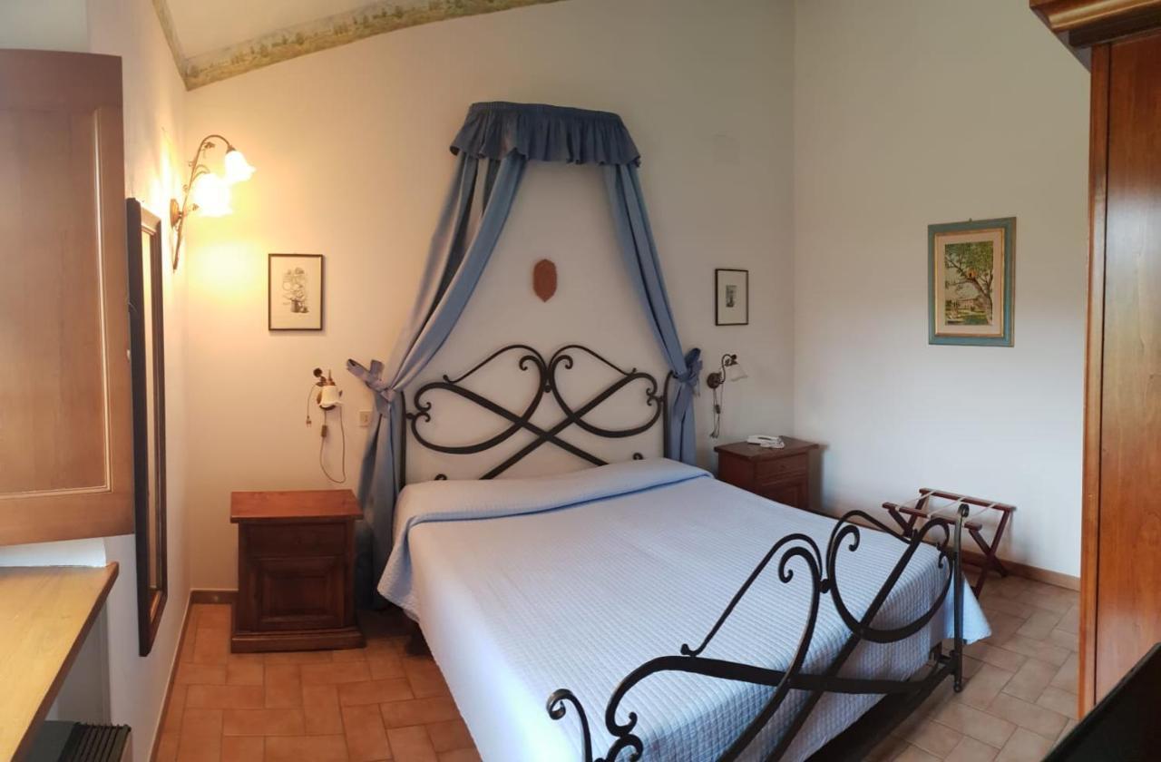Il Colombaio Agriturismo 몬테가비오네 외부 사진